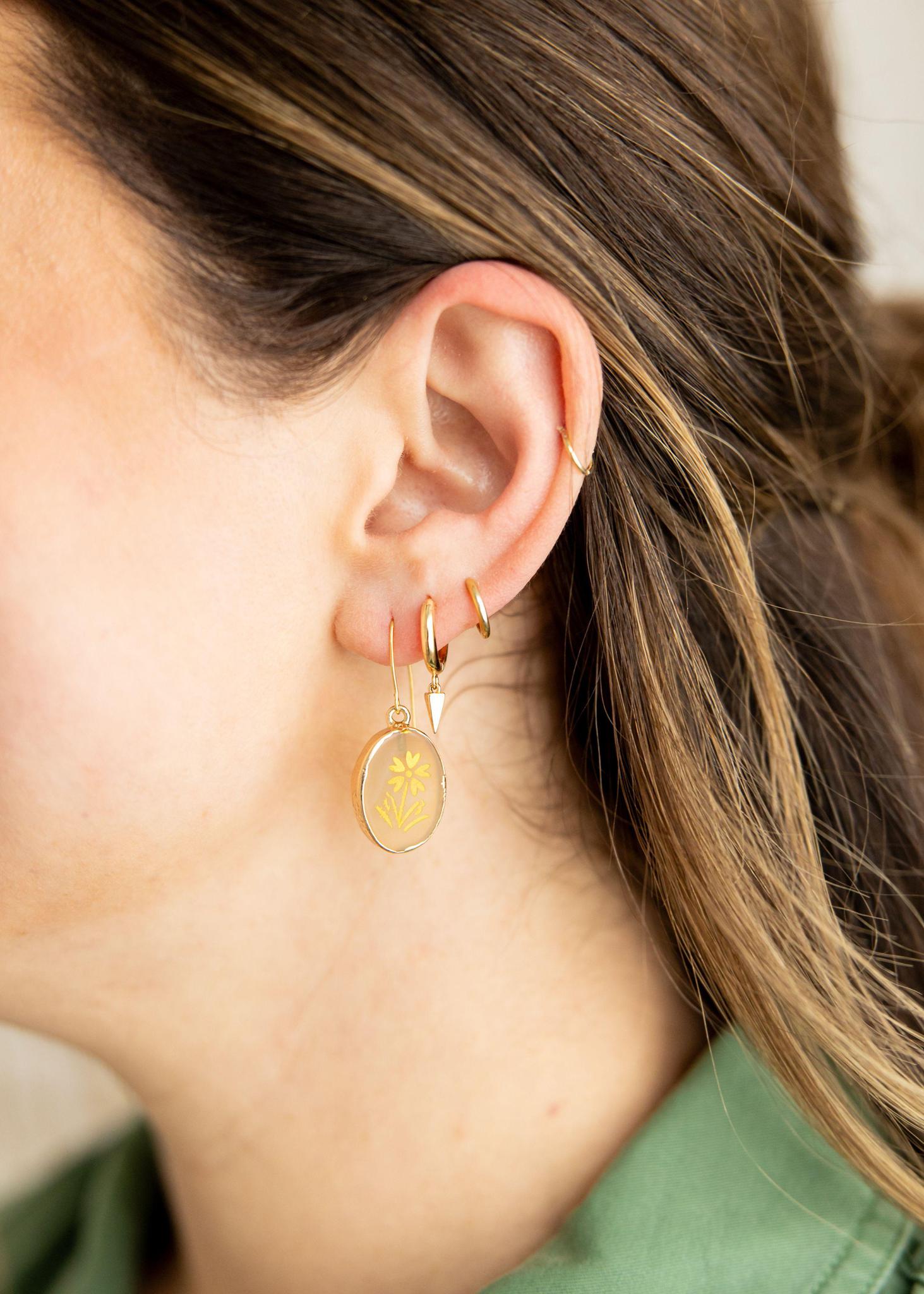 Daisy Drop Earrings - Mercy House Global