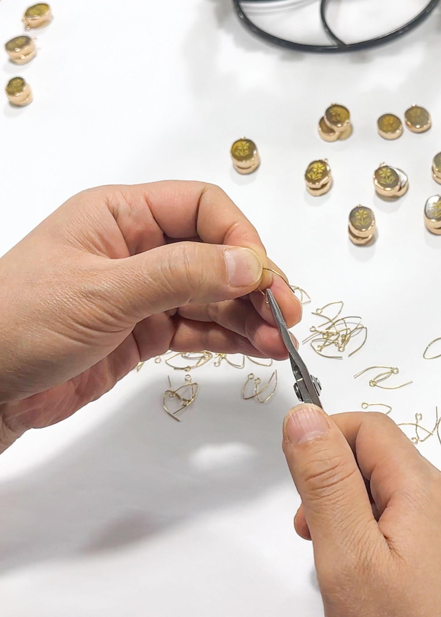 Daisy Drop Earrings - Mercy House Global