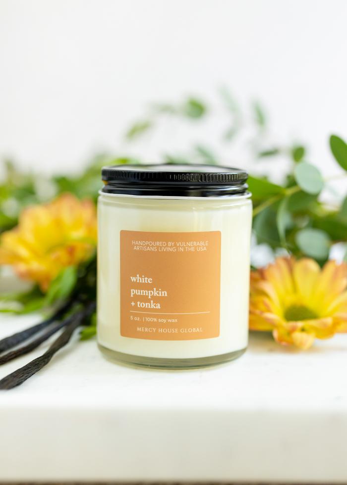 White Pumpkin + Tonka Candle | 5 oz Glass Jar