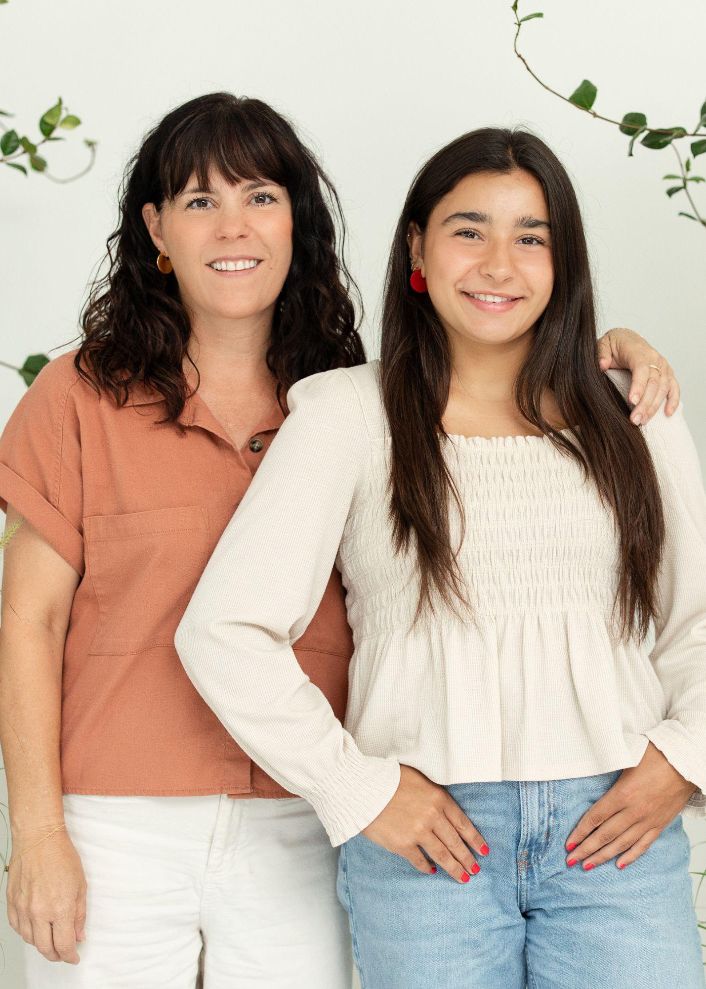 Scarlet Modern Disc Earrings - Mercy House Global