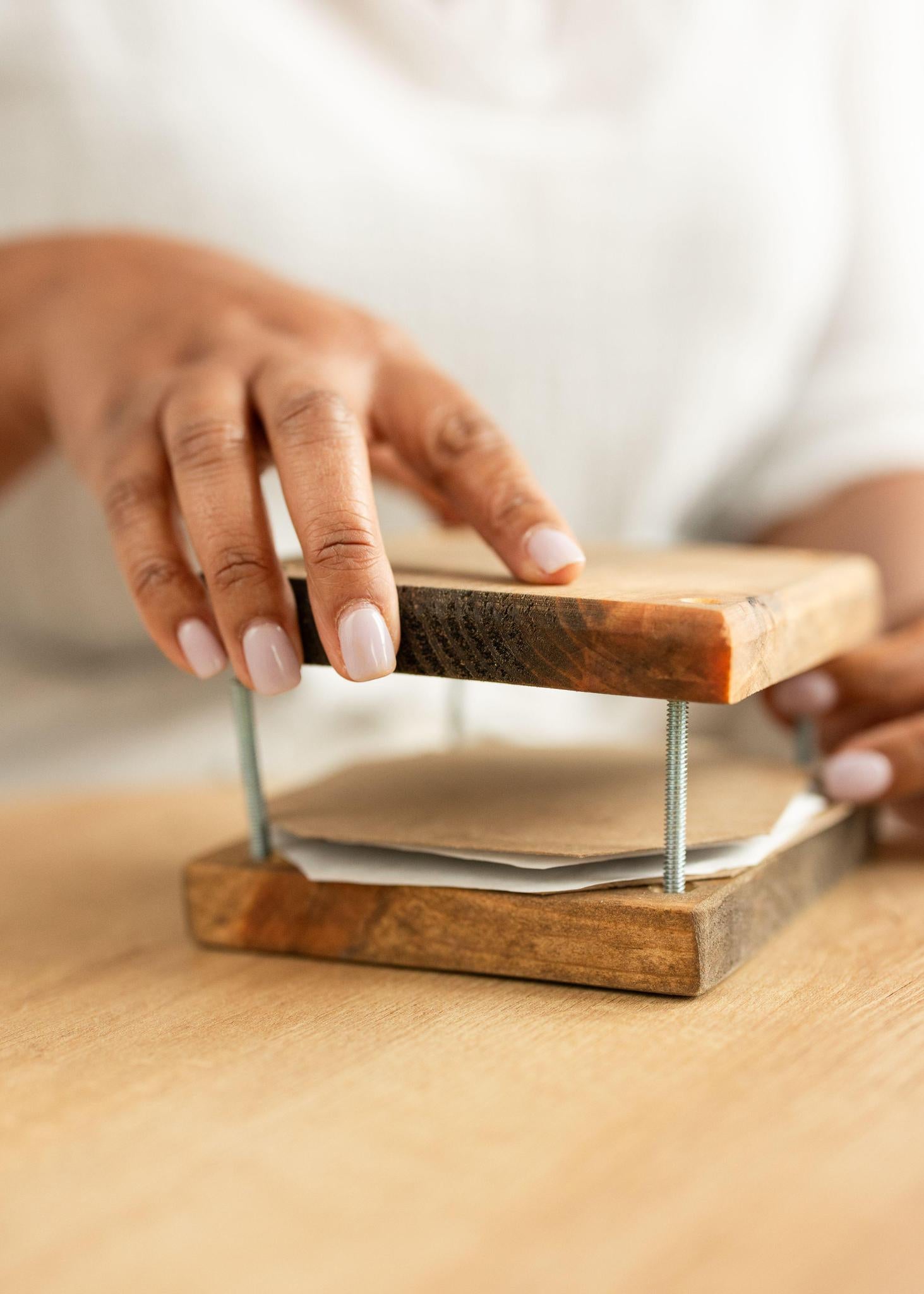 Natural Wood Flower Press