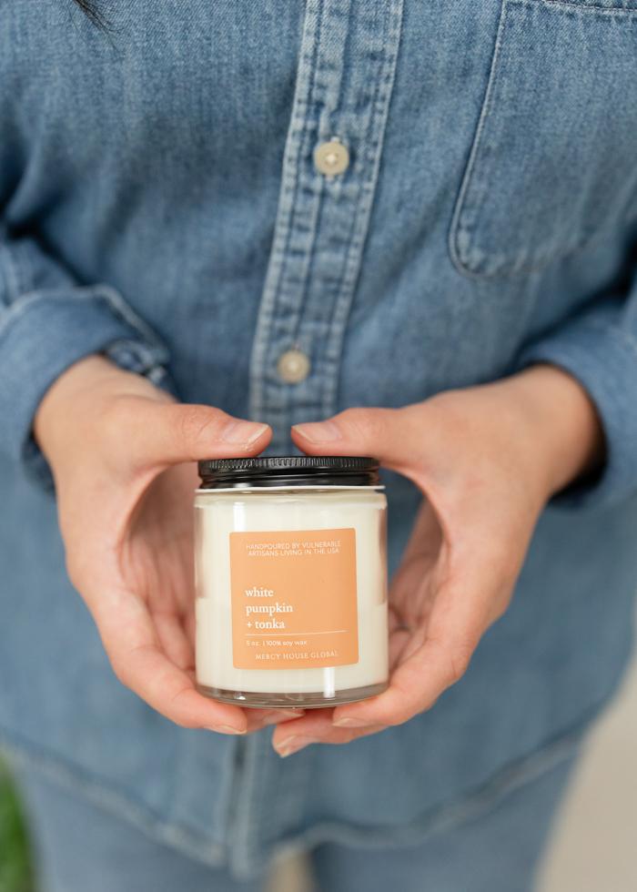 White Pumpkin + Tonka Candle | 5 oz Glass Jar
