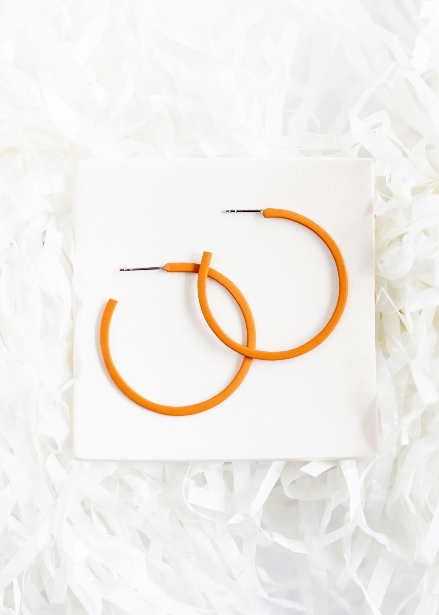 Orange | Medium Game Day Hoops