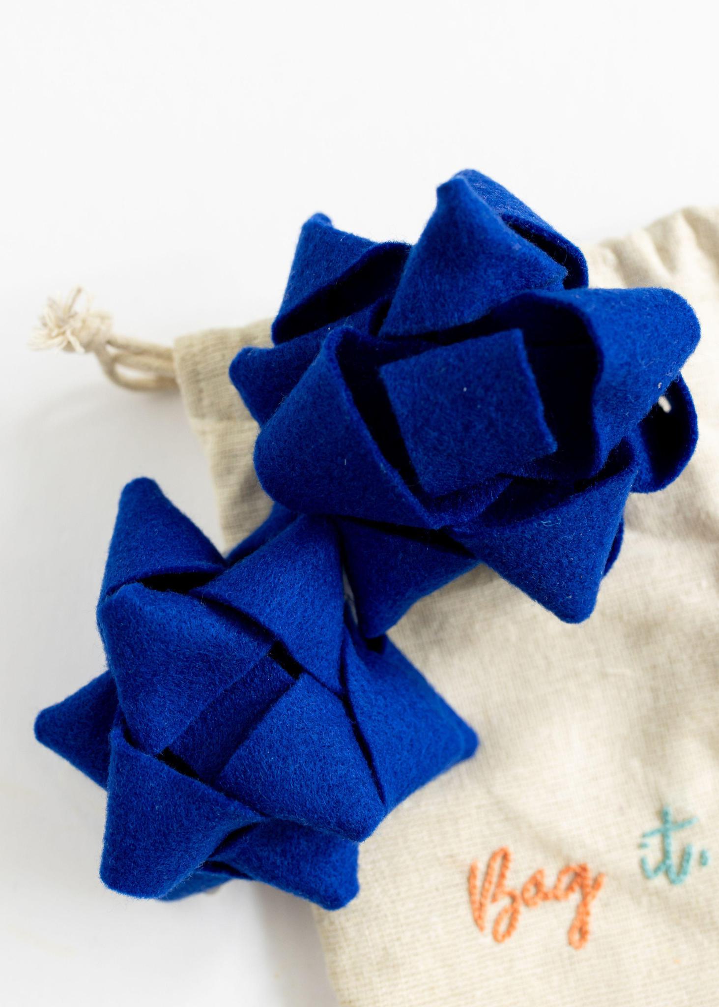 Bag It + Tag It | Bag, 2 Felt Bows, 6 Gift Tags