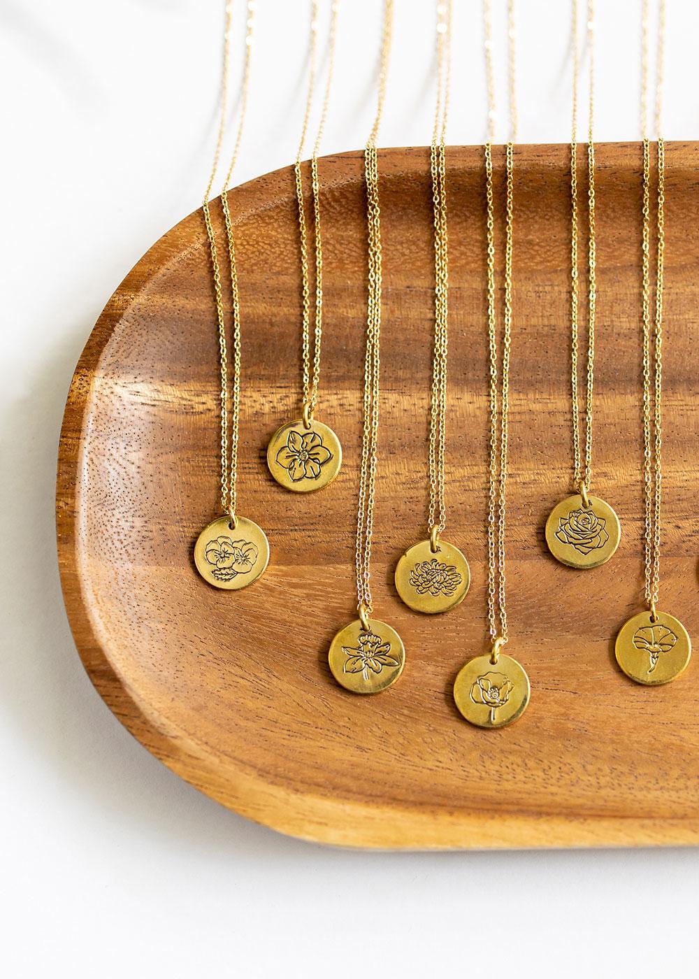 Birth Flower Necklace | Gold