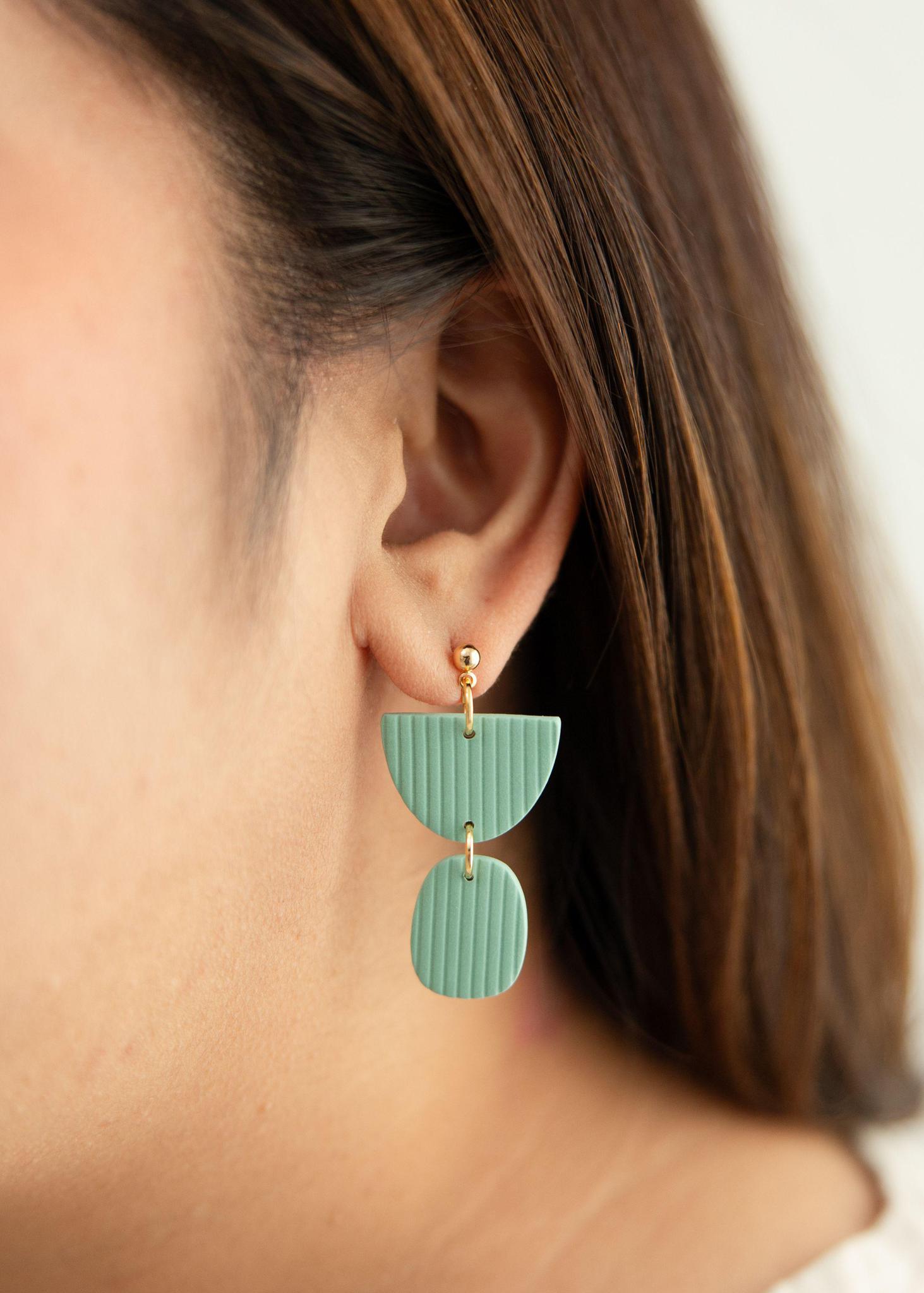Aqua Ridge Dangle Earrings