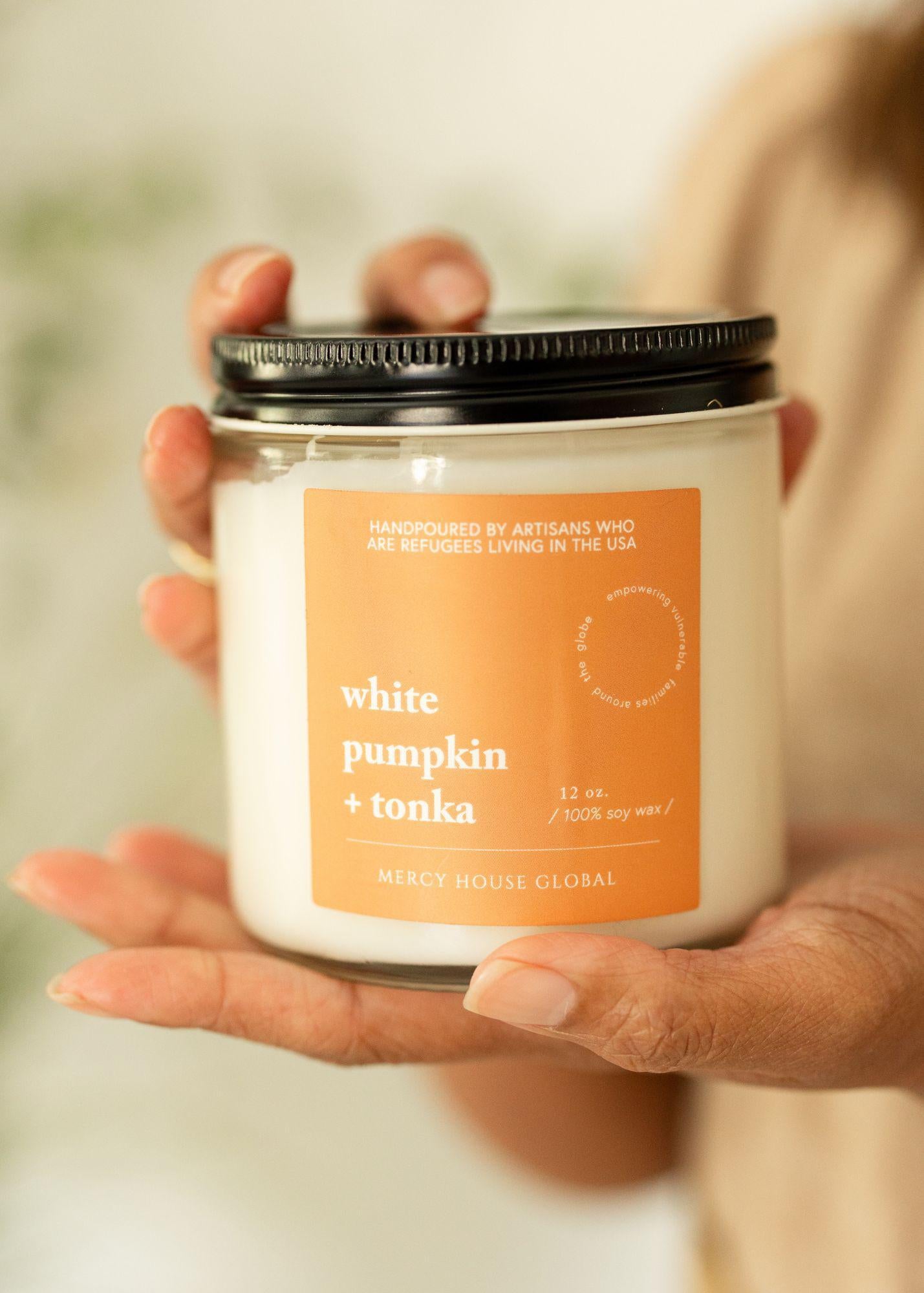 White Pumpkin + Tonka Candle | 12 oz Glass Jar