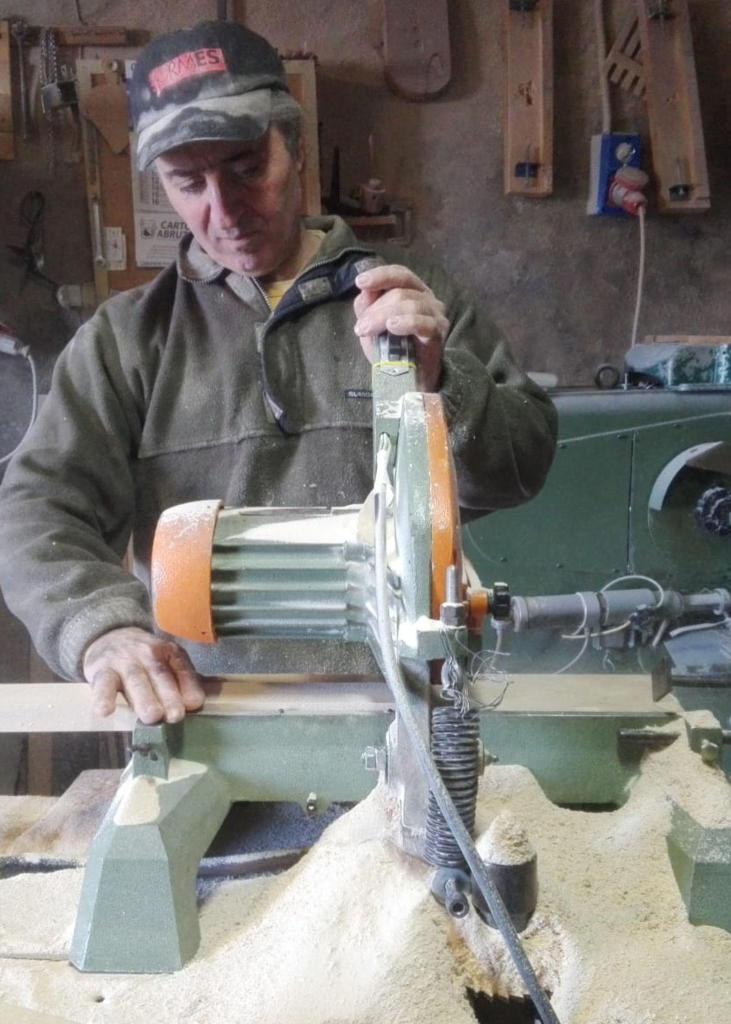 Italian Pasta Chitarra with Rolling Pin